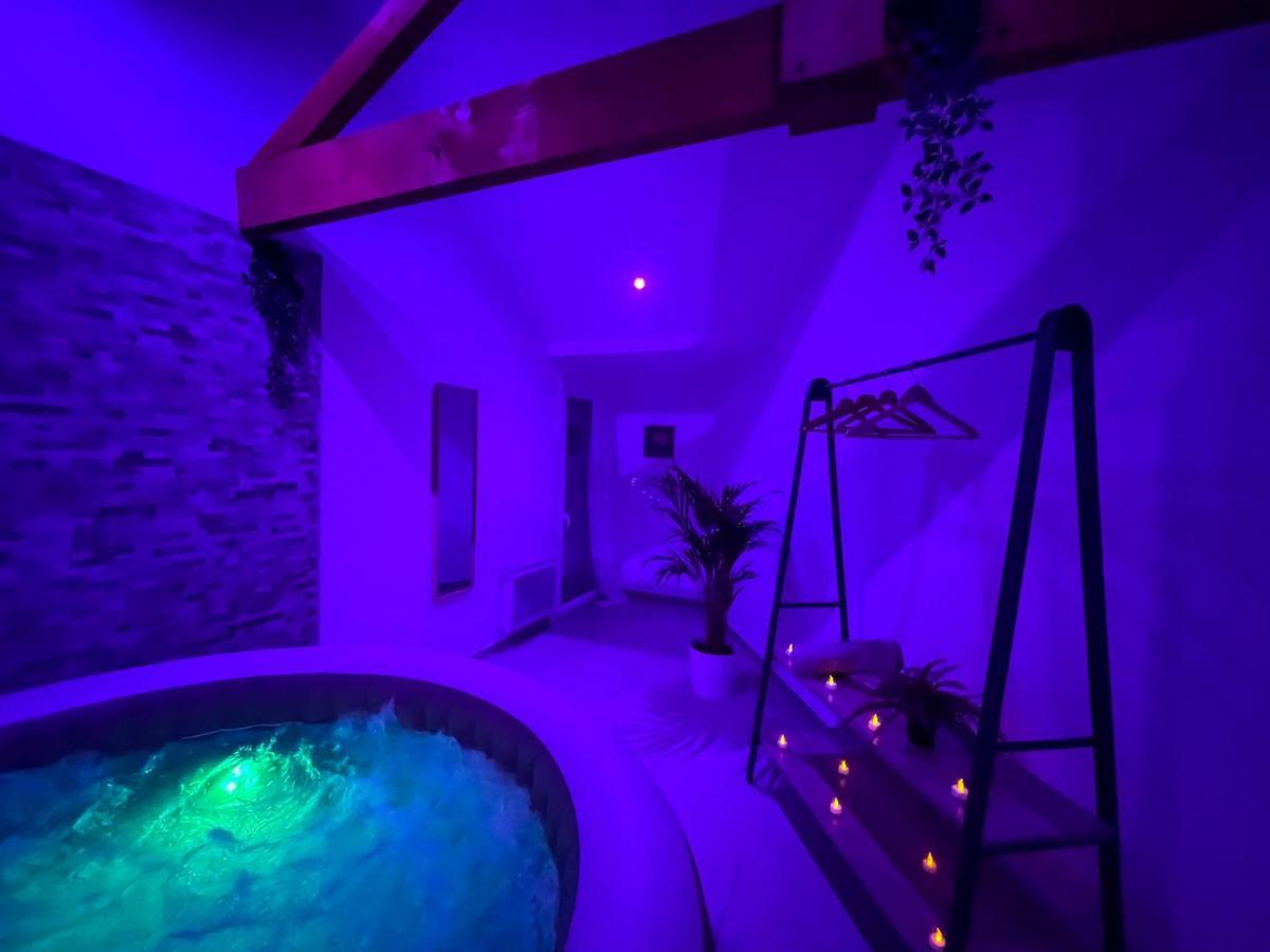 דירות Un Cocon Pour 2 Ou 4 - Merignac -Jacuzzi - Netflix - Tram A מראה חיצוני תמונה